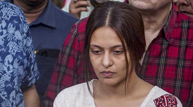 তালসারি থানায় ৫ জনের বিরুদ্ধে এফআইআর দায়ের করেছেন প্রিয়াঙ্কা