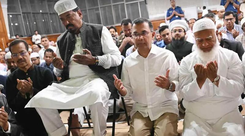 স্পিকারের সহধর্মিণীর দোয়া মাহফিলে অংশ নিলেন প্রধানমন্ত্রী