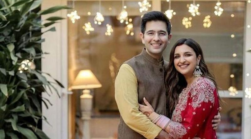 পদ হারানোর পরেও পরিণীতির সাফল্যে উচ্ছ্বসিত রাঘব