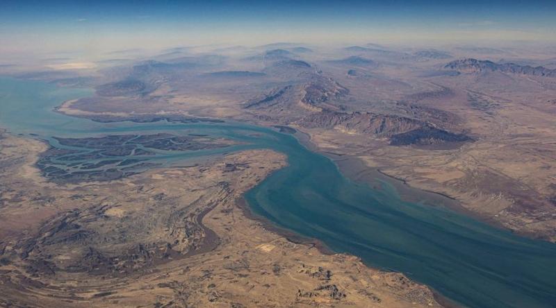 হরমুজ প্রণালি সচল করতে ইরান-ওমান বৈঠক শুরু