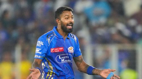 মুম্বাইয়ের বিপদ বাড়ালেন হার্দিক