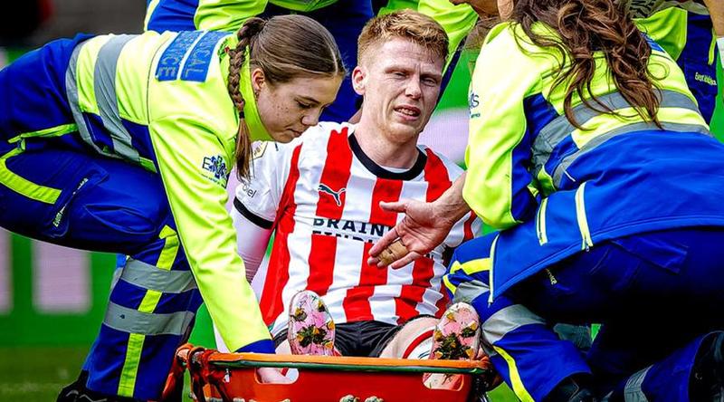 চোটে ভেঙে গেল ডাচ মিডফিল্ডার জার্ডি শাউটেনের বিশ্বকাপ খেলার স্বপ্ন