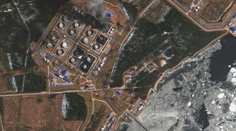 রাশিয়ার তেল শোধনাগারে ভয়াবহ হামলা