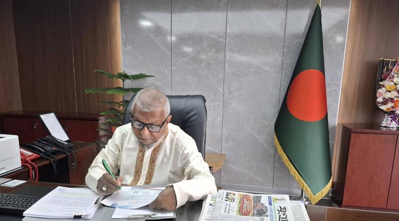 মালয়েশিয়ার শ্রমবাজার খোলার চেষ্টা করছি: প্রবাসী কল্যাণমন্ত্রী