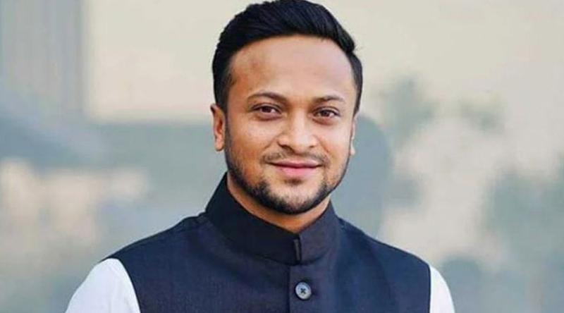 আ. লীগের রাজনীতিই করে যেতে চান সাকিব!