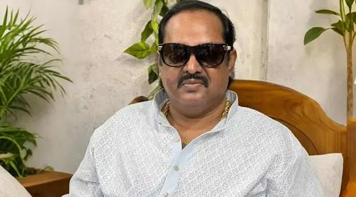 আজ বাংলা চলচ্চিত্রের জনপ্রিয় অভিনেতা ডিপজলের জন্মদিন