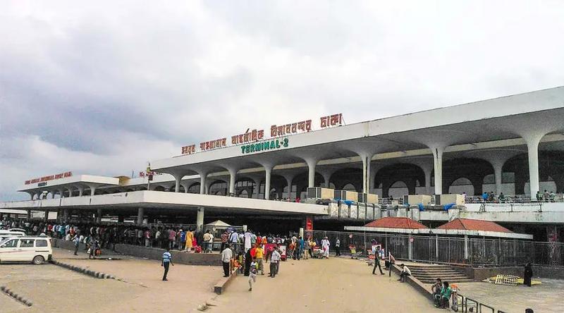 যুদ্ধের কারণে ঢাকা থেকে ৯৭২ ফ্লাইট বাতিল