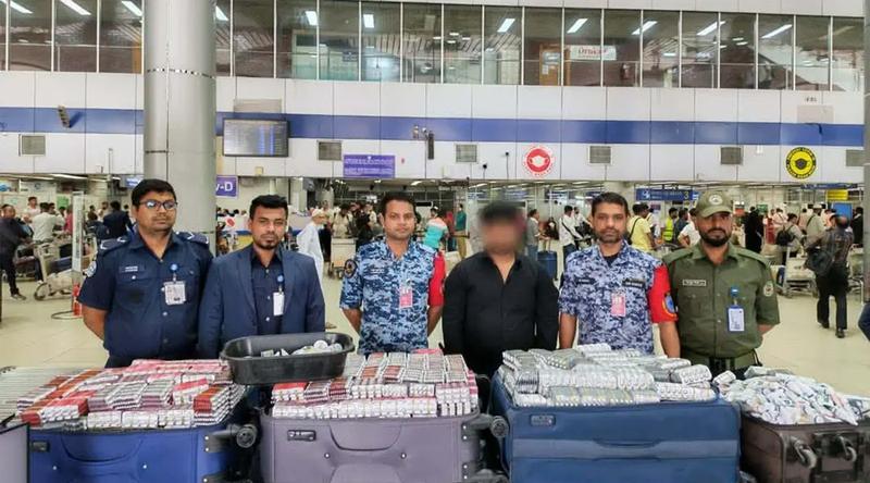 শাহজালাল বিমানবন্দরে যাত্রীর লাগেজ থেকে ১২০ কেজি ওষুধ জব্দ