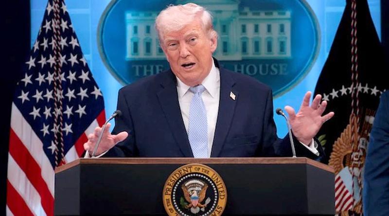 হরমুজ প্রণালিতে ইরানের নয়, টোল নেওয়া উচিৎ যুক্তরাষ্ট্রের: ট্রাম্প