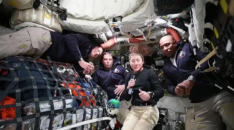 পৃথিবী থেকে ইতিহাসের সর্বোচ্চ দূরত্বে আর্টেমিস-২ নভোচারীরা