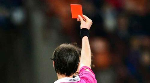 ফ্রান্সে ফুটবল ম্যাচে হাতাহাতি, একসঙ্গে ২৪ লাল কার্ড!