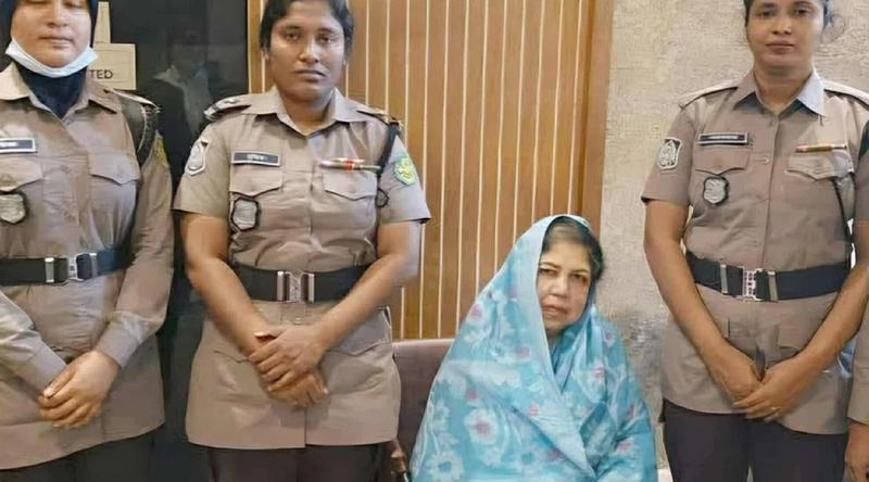 চাচাতো ভাইয়ের বাসা থেকে গ্রেপ্তার হন শিরীন শারমিন, তোলা হচ্ছে আদালতে