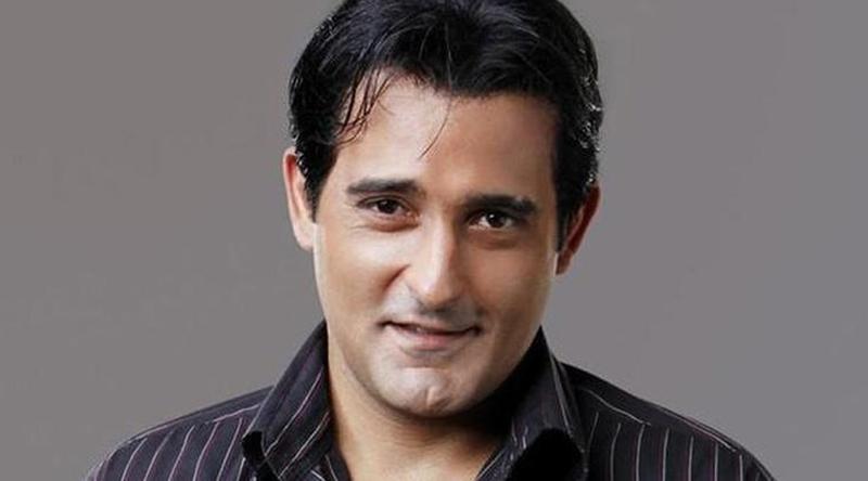 প্রস্তাব ফিরিয়ে দেন ৩ অভিনেতা, সেই চরিত্রেই অক্ষয় খান্নার বাজিমাত