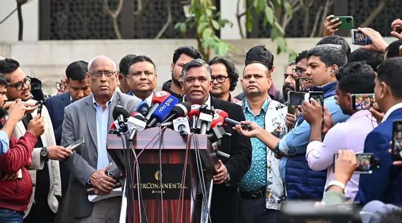 কোন অভিযোগে ভেঙে দেওয়া হলো বুলবুলের নেতৃত্বাধীন পরিচালনা পর্ষদ?