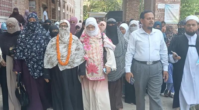 জামিনে মুক্ত হয়ে কি বললেন জামায়াতের সেই নারী কর্মী