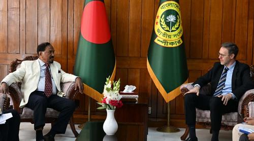 স্পিকারের সঙ্গে ঢাকায় নিযুক্ত ইউএনডিপির আবাসিক প্রতিনিধির সৌজন্য সাক্ষাৎ