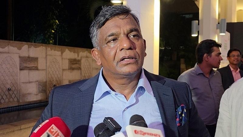 বিসিবি ও অ্যাডহক কমিটি নিয়ে মুখ খুললেন বুলবুল