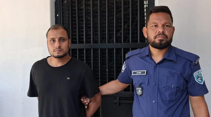 মির্জা ফখরুল ও সালাহউদ্দিনকে নিয়ে আপত্তিকর পোস্ট দেওয়ায় যুবক গ্রেপ্তার