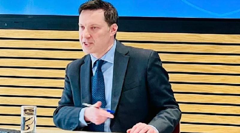 ট্রাম্পের সর্বশেষ হুমকি ‘নৈতিকভাবে নিন্দনীয়’: মাইকেল বেকার