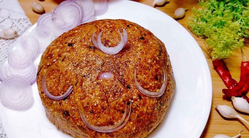 গরম ভাতের সঙ্গে মজাদার বাদামের ভর্তা