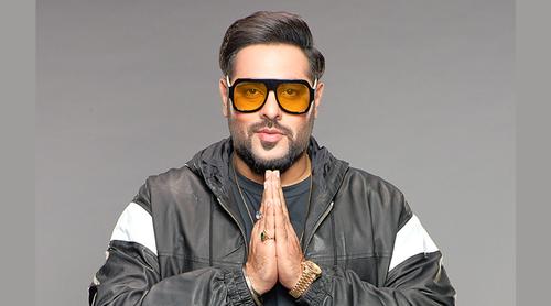 অশ্লীল গানের অভিযোগে ক্ষমা চাইলেন বাদশা