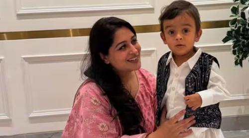 অসুস্থতার মাঝেই ছেলেকে ধর্মীয় শিক্ষা দিলেন দীপিকা কক্কর