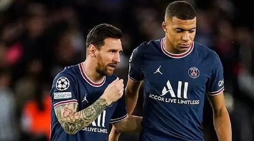 পিএসজি মেসিকে প্রাপ্য সম্মান দেয়নি: এমবাপ্পে