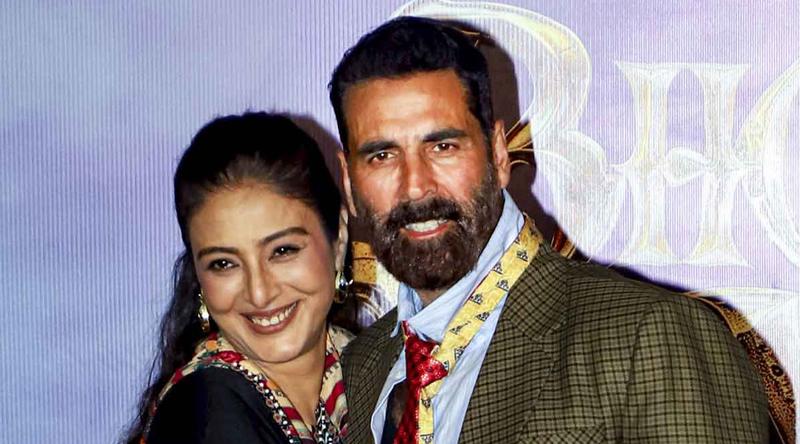 চার দশকের বন্ধুত্বে অক্ষয়কে নিয়ে কোন স্মৃতিচারণ করলেন অভিনেত্রী টাবু