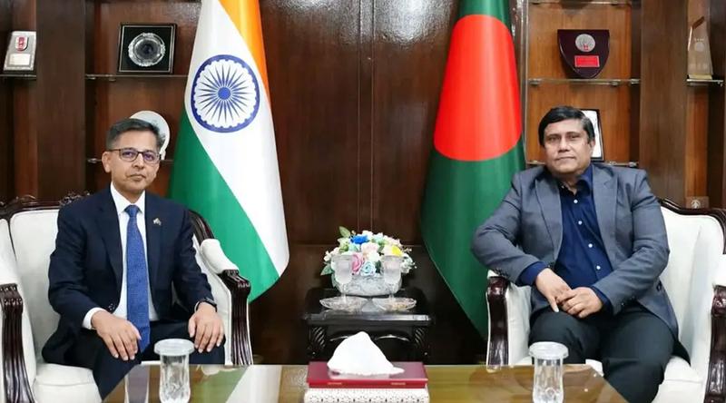 ভারত-বাংলাদেশের সামরিক সম্পর্ক সুদৃঢ় করতে দুই দেশের আলোচনা