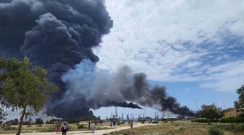 ‘যুদ্ধবিরতি লঙ্ঘন’ করে তেল শোধনাগারে হামলা, পাল্টা জবাব ইরানের