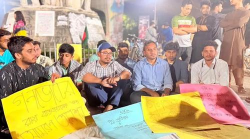 গণভোটের রায় বাস্তবায়নের দাবিতে আমরণ অনশনে ডাকসু ভিপি সাদিক কায়েম!