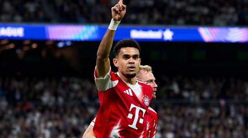 লিভারপুল ছেড়ে বায়ার্নে যোগ দেওয়ায় সন্তুষ্ট দিয়াস!