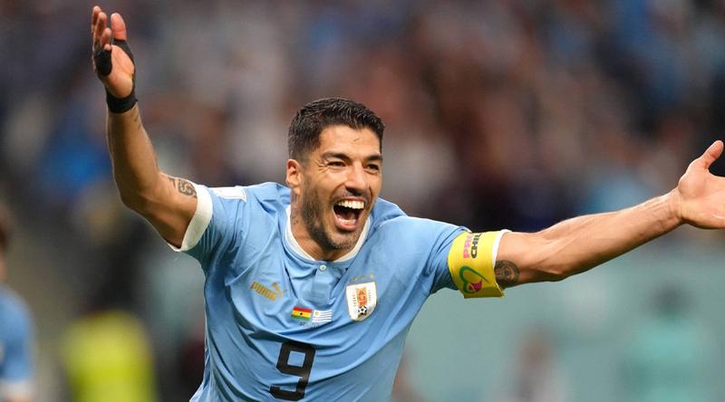 অবসর ভেঙে বিশ্বকাপ খেলতে চান সুয়ারেজ