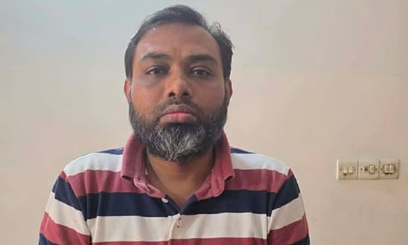 বিমানবন্দর থেকে সাবেক স্বরাষ্ট্রমন্ত্রীর ভাতিজা গ্রেপ্তার