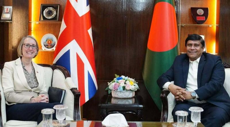 প্রধানমন্ত্রীর প্রতিরক্ষা উপদেষ্টার সঙ্গে যুক্তরাজ্যের হাইকমিশনারের সাক্ষাৎ