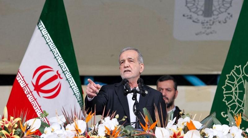 আমাদের আঙুল এখনো ট্রিগারে: ইরানের প্রেসিডেন্ট