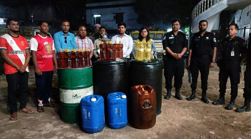 সিরাজগঞ্জে অবৈধ জ্বালানি মজুত, দুই ব্যবসায়ীর কারাদণ্ড