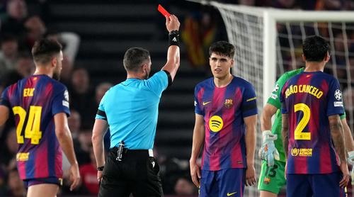 বিতর্কিত রেফারিং নিয়ে উয়েফায় অভিযোগ বার্সেলোনার