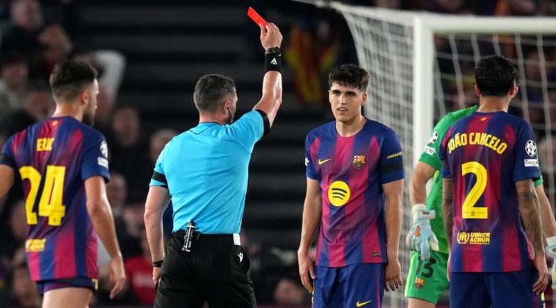 বিতর্কিত রেফারিং নিয়ে উয়েফায় অভিযোগ বার্সেলোনার