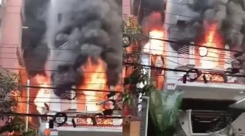 এলিফ্যান্ট রোডের ৭তলা ভবনে আগুন
