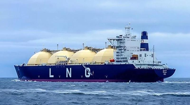 সংকটের মধ্যেই এলএনজি-এলপিজি নিয়ে দেশে আসছে আরও ৫ জাহাজ