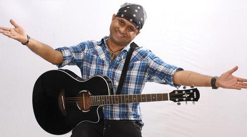 বন্ধুকে উৎসর্গ করে কী গান গাইলেন এস আই টুটুল?