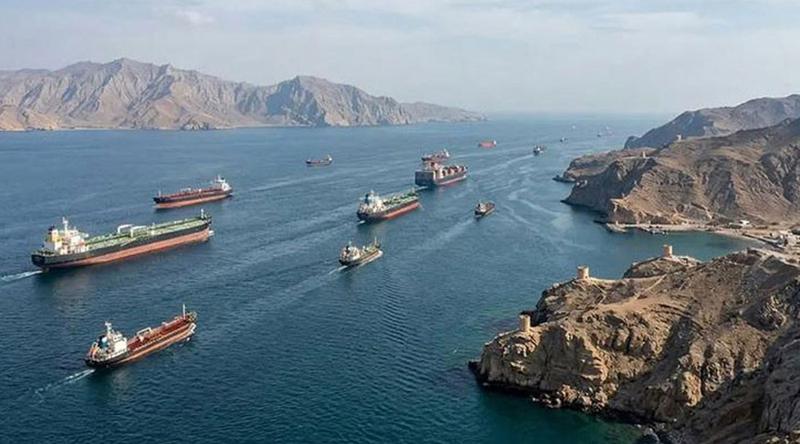 হরমুজ প্রণালিতে ট্রানজিট ফি ইরানি মুদ্রায় পরিশোধের প্রস্তাব