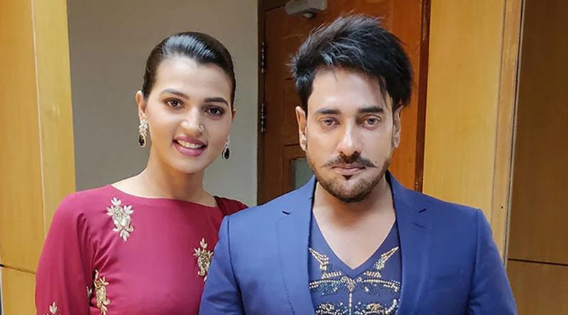 অভিনয়কে ‘বিদায়’ জানিয়ে আবারও ফিরছেন অনন্ত-বর্ষা