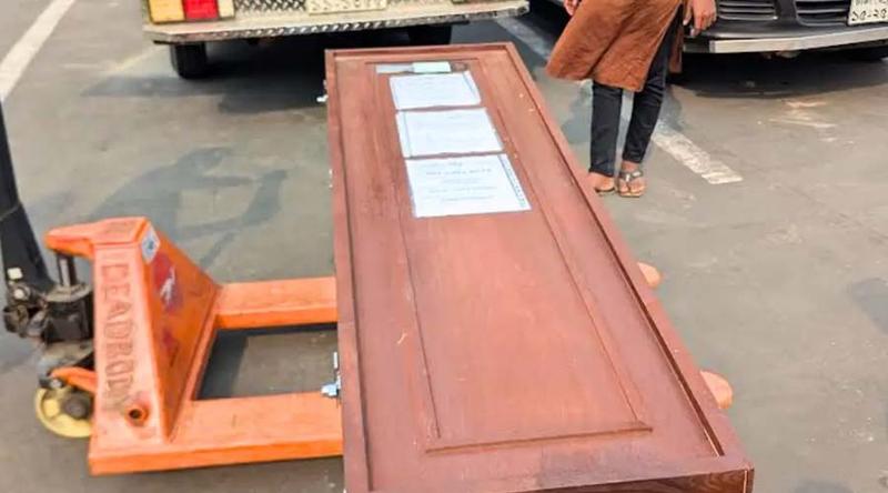 ১২ বছর পরে কফিন বক্সে দেশে ফিরলেন সৌদি প্রবাসী শামসুল করিম