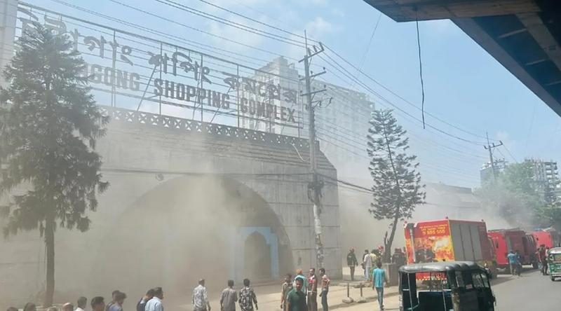চিটাগং শপিং কমপ্লেক্সের আগুন নিয়ন্ত্রণে