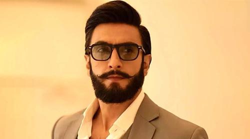 অভিনয়ে সাফল্যের পরে এবার কী রাজনীতির পথে রণবীর সিং?