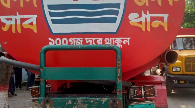 খুলনায় ট্যাংক লরি থেকে অকটেন চুরি, ৫ জনকে জরিমানা