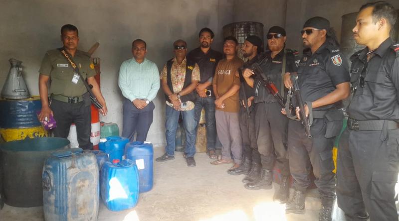 দিনাজপুরে ১২০০ লিটার পেট্রোল উদ্ধার