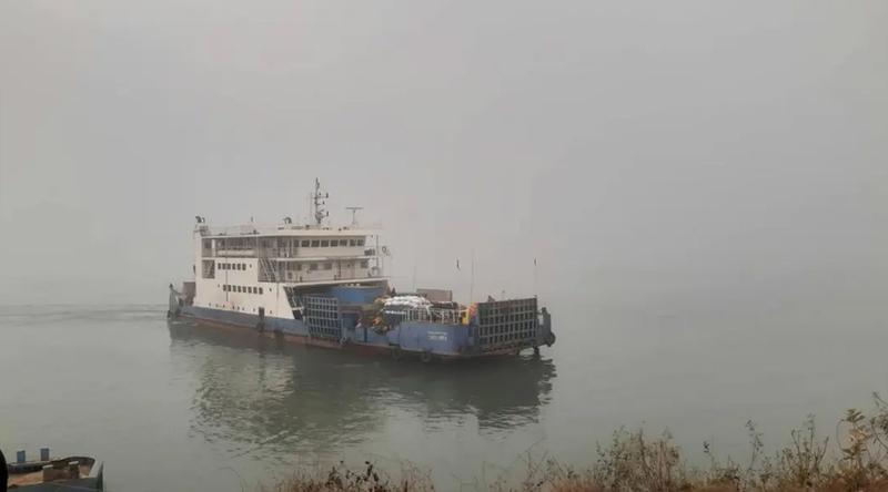 দৌলতদিয়া-পাটুরিয়া নৌরুটে ফেরি চলাচল স্বাভাবিক